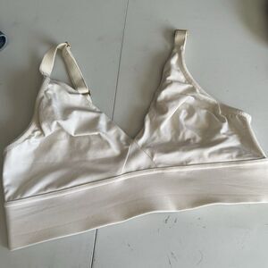 Soma Wireless White Triangle Bra Bralette Large